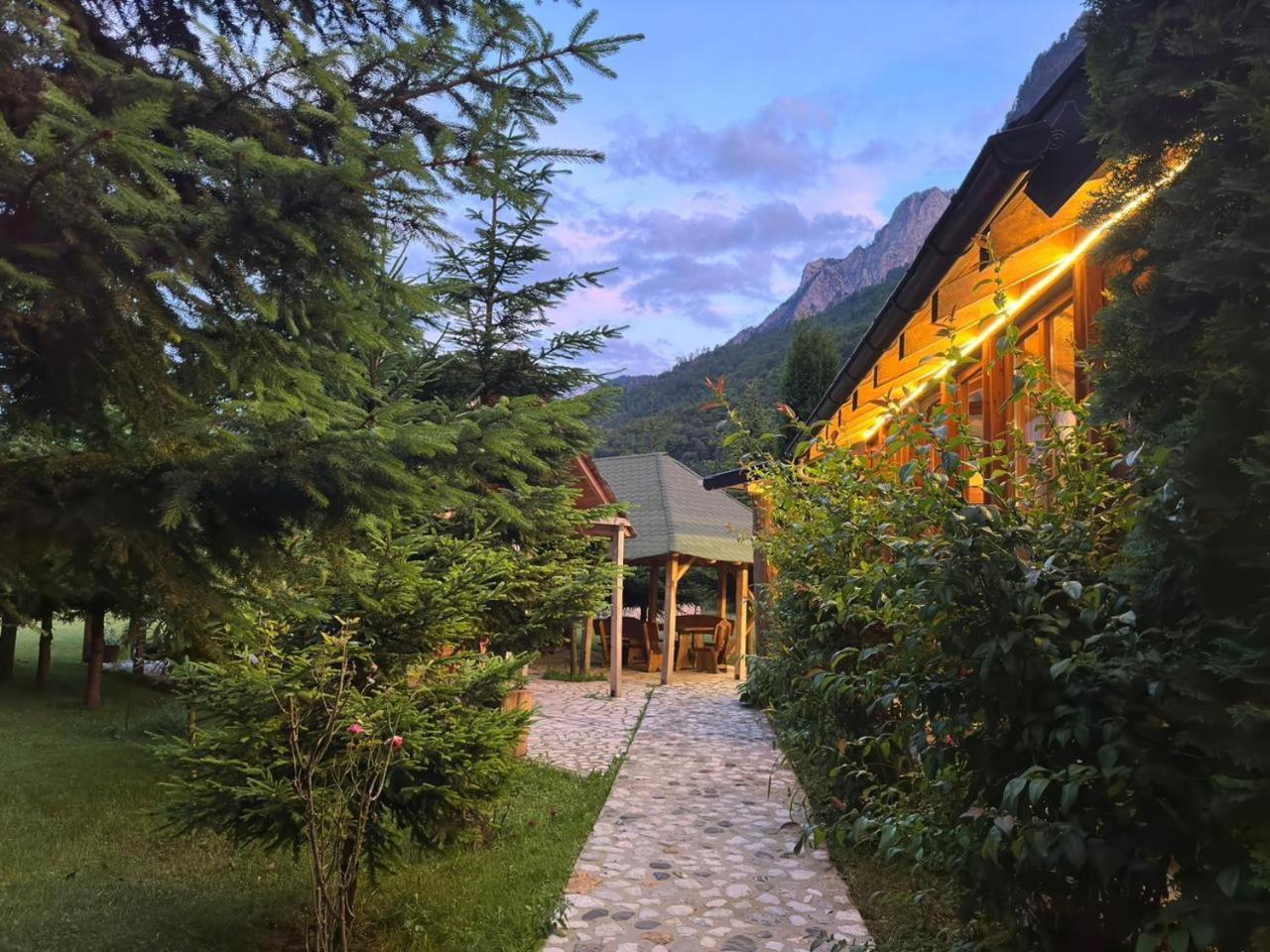 Valbona Relax Hotel Ngoại thất bức ảnh